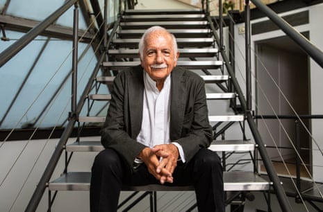 Moshe Safdie, photographed at the home of the late Richard Rogers, London, October 2022.