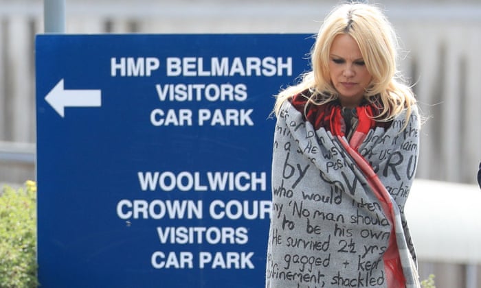 Pamela Anderson visits Julian Assange