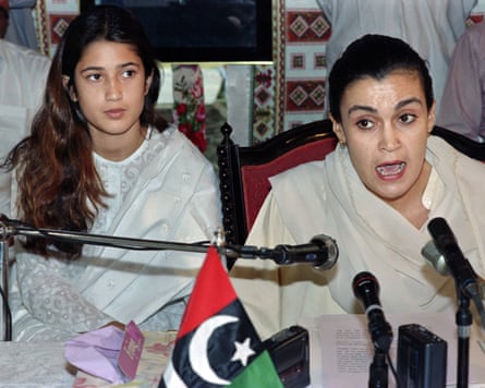 Ghinwa Bhutto and Fatima after the death of Murtaza Bhutto in 1996.