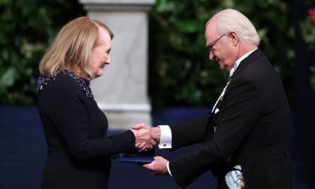 Annie Ernaux receiving the 2022 Nobel Prize in Literature from King Carl XVI Gustaf of Sweden during the Nobel Prize Awards Ceremony.
