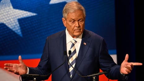 Το USS Abraham Lincoln θα ελλιμενιστεί στην Ταϊλάνδη την επόμενη εβδομάδα μετά την ανάπτυξη ρεκόρ στη Μέση Ανατολή – Η πολιτική των ΗΠΑ ζωντανά