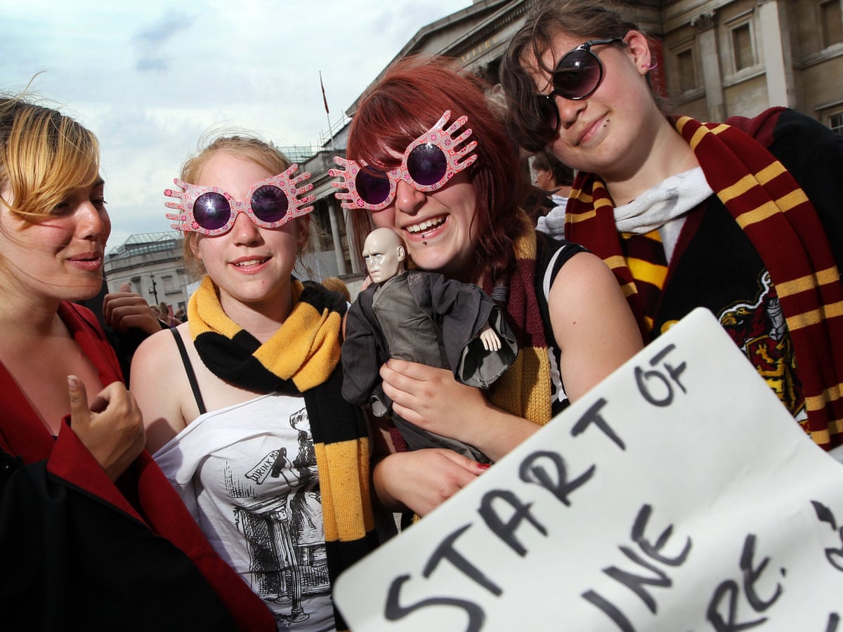 Harry Rotters Warner Bros Cracks Down On Potter Fan Festivals In Us Harry Potter The Guardian Harry Rotters Warner Bros Cracks Down On Potter Fan Festivals In Us Harry Potter The Guardian