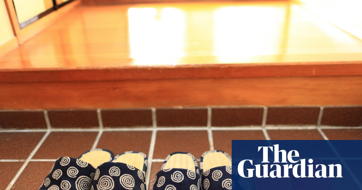 Please don’t rearrange our shoes when we turn up, paramedics in Japan urge