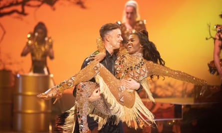 Oti Mabuse performing with Colin Grafton on Dancing On Ice, February 2022.