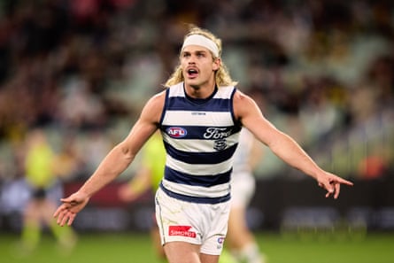Bailey Smith calls for the ball while playing for Geelong