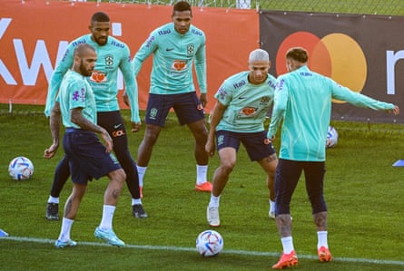 From Neymar to Jesus, Brazil’s brilliant forwards can turn any match in Qatar | World Cup 2022 6 Dani Alves training with Brazil teammates in the runup to the World Cup