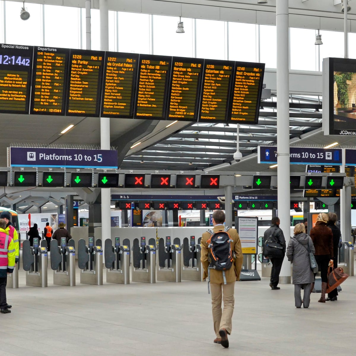 Why Are London Bridge Station S Departure Boards So Confusing Consumer Affairs The Guardian Why Are London Bridge Station S Departure Boards So Confusing Consumer Affairs The Guardian