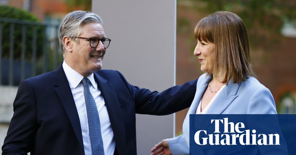 Reshuffle gymnastics prepare Starmer to walk tricky budget tightrope