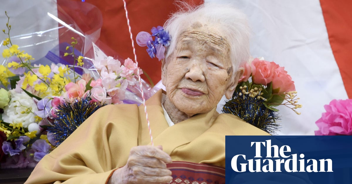 일본 요양원에서 세계 최고령자 119세 생일 축하