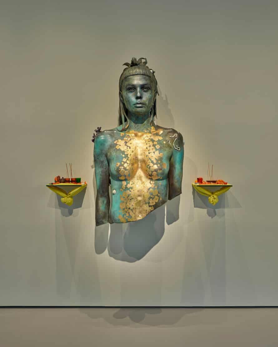 Aspect of Katie Ishtar ¥o-landi.