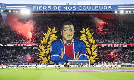 PSG fans bid farewell to Kylian Mbappé in May.
