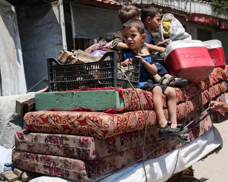 Tens of thousands flee Gaza City after Israel warns of major offensive