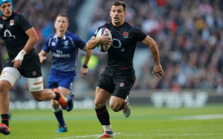 Danny Care scores for England against Japan at Twickenham in November 2018