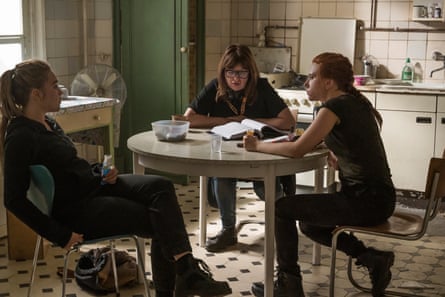 Florence Pugh, Cate Shortland and Scarlett Johansson on the set of Black Widow