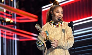 Janet Jackson accepting the Icon award.