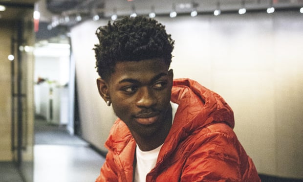 Lil Nas X’s new song, Old Town Road, has been removed from Billboard’s country chart for not being country enough.