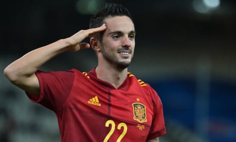 World Cup qualifying: Spain win over Greece secures Wales play-off spot