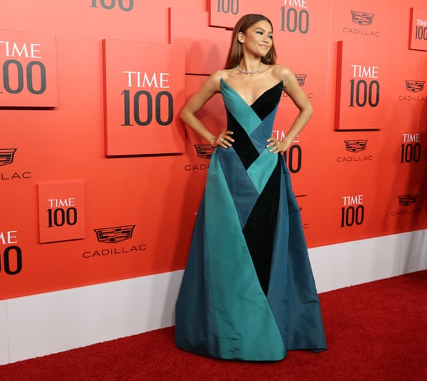 Too precious to put on? How to decide whether to wear an antique garment 1 Zendaya in a long gown