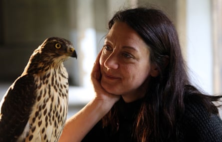 Helen Macdonald with Lupin the goshawk in H is for Hawk: A New Chapter.