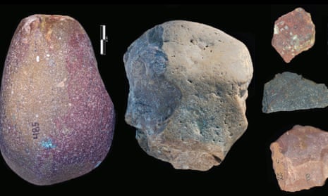 Examples of an Oldowan percussive tool, core and flakes from the Nyayanga site