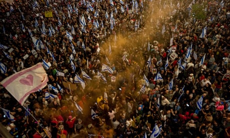 Middle East crisis live: Thousands of Israelis demand Gaza ceasefire as Hamas team in Cairo for truce talks