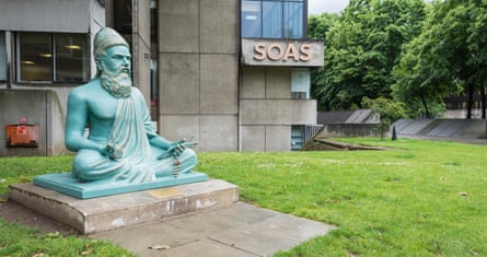 A statue of the Tamil poet Thiruvalluvaroutside the School of Oriental and African Studies