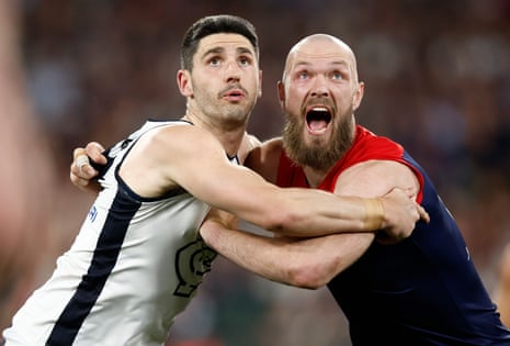 Marc Pittonet and Max Gawn compete in the ruck.