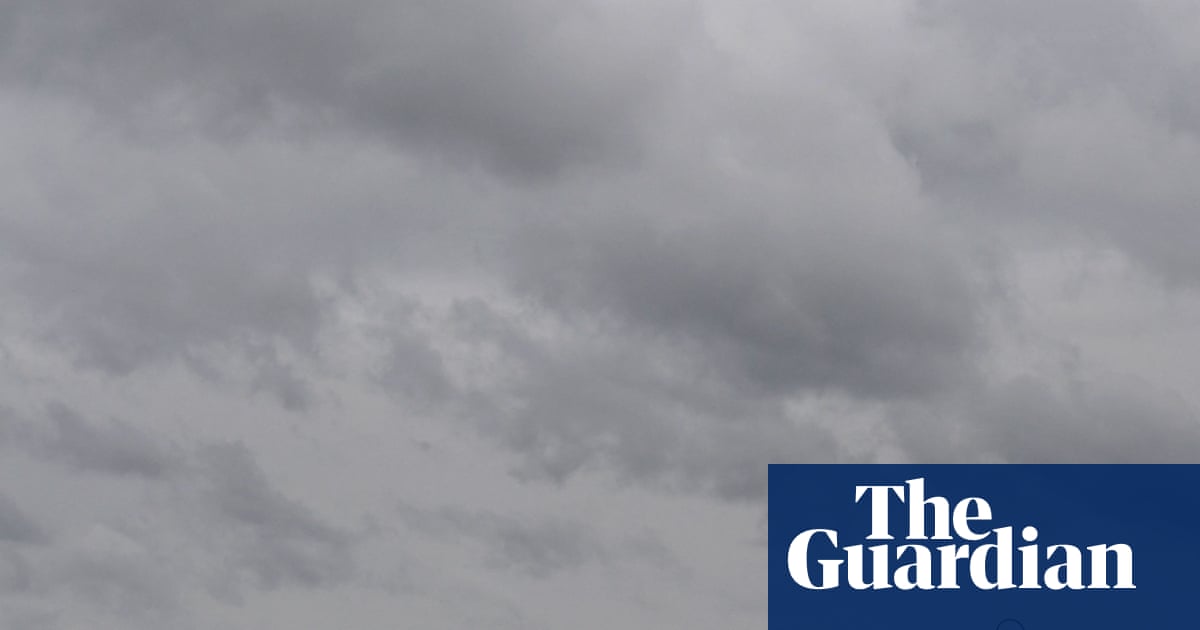 Paddle boarders rescued after being swept more than 10km across Port Phillip Bay in three-hour ordeal