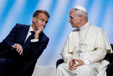 President Emmanuel Macron and Pope Leo