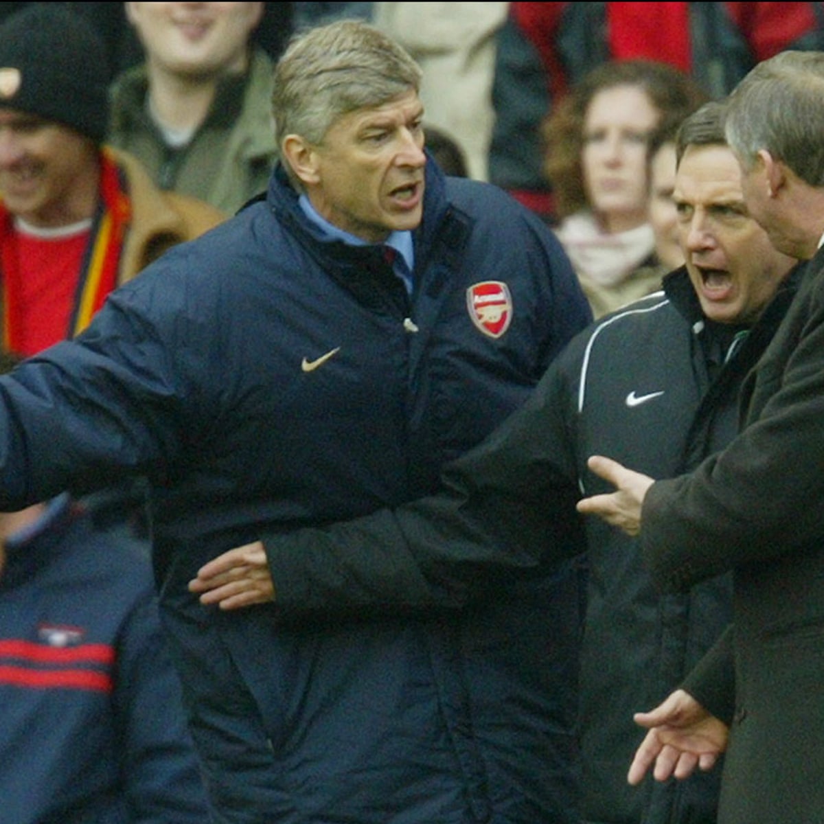 When Arsene Wenger And Alex Ferguson Fought Bitterly To Be Top Dog Soccer The Guardian