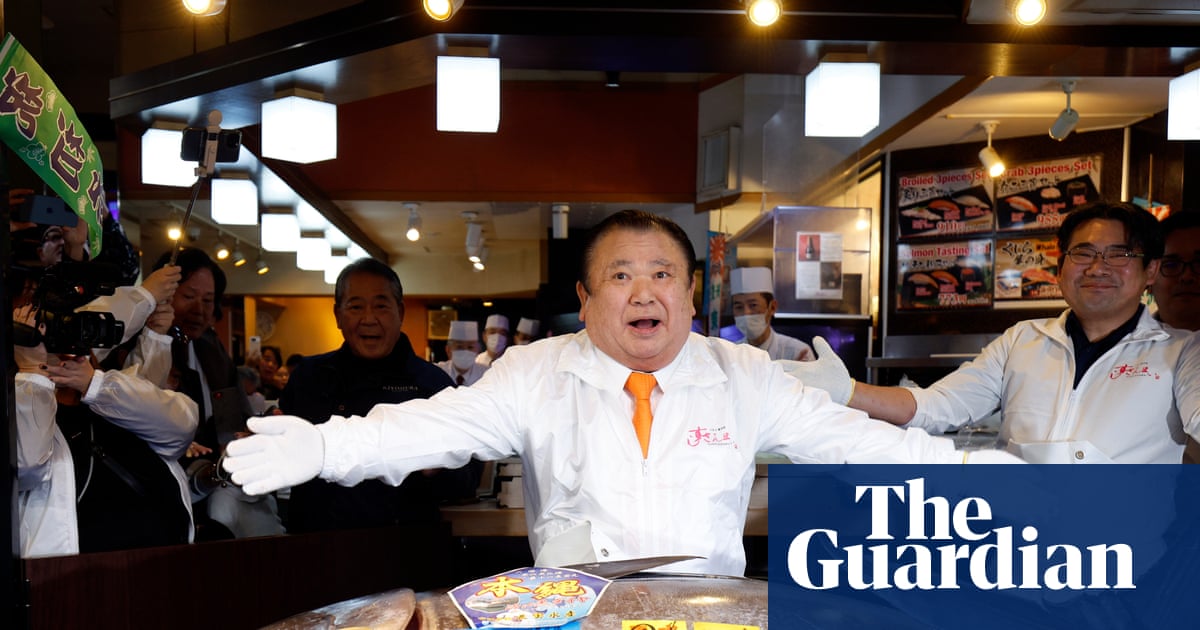 'Tuna King' pays record £2.4m for giant bluefin at Tokyo auction