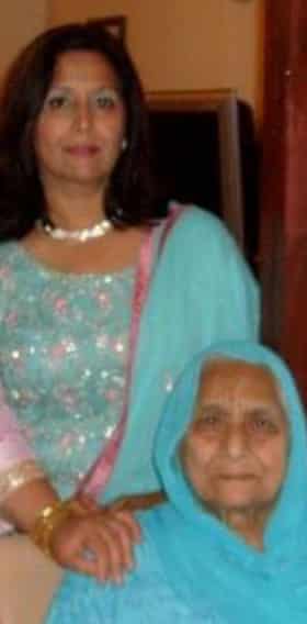 Yasmin Qureshi with her late mother, Sakina, who she looked after.