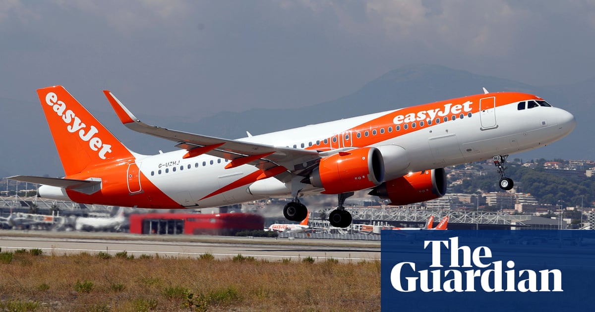 EasyJet expects £1.1bn loss but winter sun bookings soar 400%