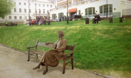 A mock-up of the statue of Virginia Woolf in Richmond, London.