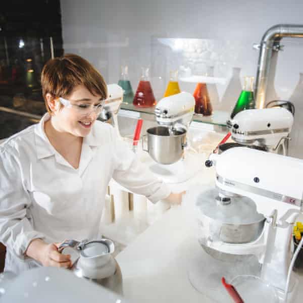 Using liquid nitrogen to freeze ice cream at Science Cream in Cardiff