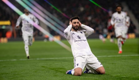 Bruno Fernandes celebrates aft scoring for Manchester United against Bournemouth.