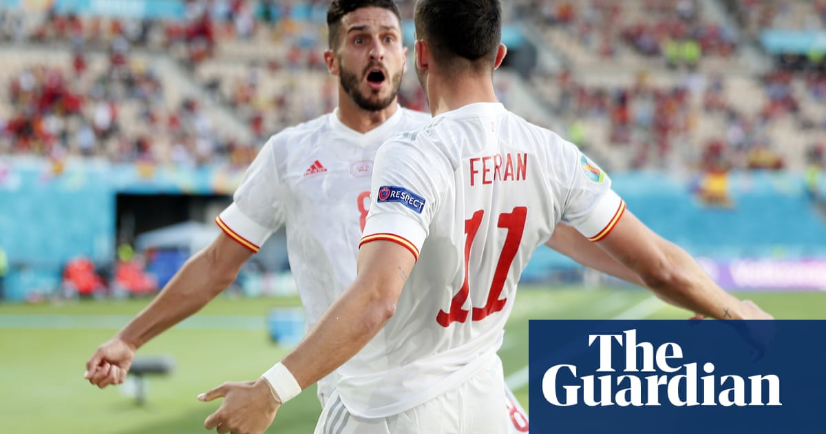 Five-star Spain thrash Slovakia to set up last-16 meeting with Croatia