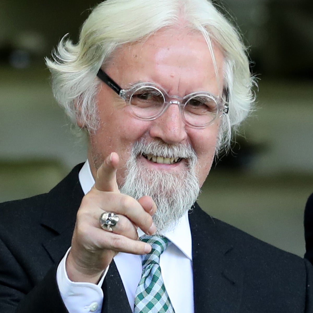 billy connolly says challenges of parkinson s are getting worse billy connolly the guardian