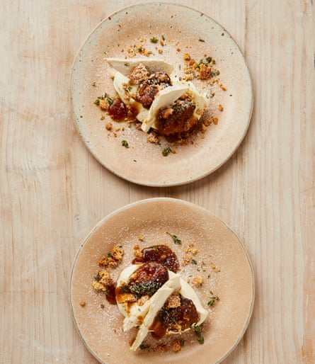 All the flavour and less of the waiting … Yotam Ottolenghi’s caramelised fig Christmas mess.