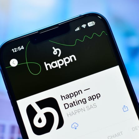 Happn app on a smartphone screen.