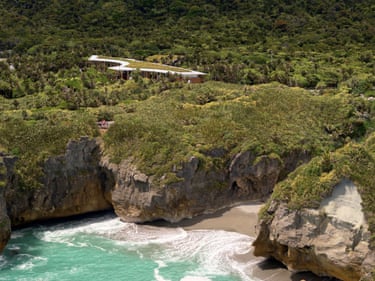 public architecture – Punangairi Visitor Centre by Sheppard & Rout ArchitectsThe visitor centre on the South Island’s West Coast seamlessly sits within its landscape. The sustainable centre has a green roof that not only echoes the tree canopy, but helps manage the West Coast’s notoriously heavy downpours. The judges said it would support regenerative tourism and deliver lasting benefits to the local community.