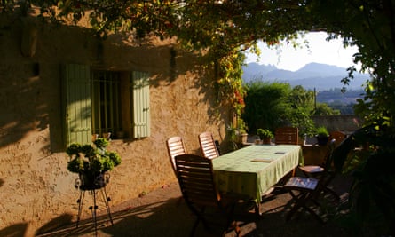 A private home with Les Dentelles, with view of Les Dentelles, Provence, France in the background
