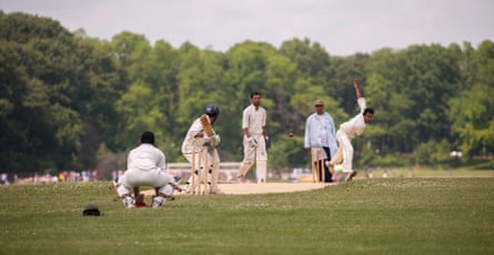 people play cricket in the park
