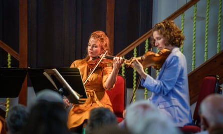 Schubert in Stromness… two of the Ragazze Quartet.