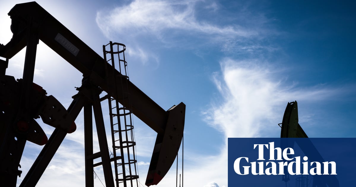 Fossil-fuel firms receive US subsidies worth $31bn each year, study finds
