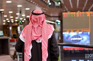 Phòng giao dịch của Sở giao dịch chứng khoán Kuwait vào Chủ nhật