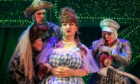 Not in Tronsis any more … Julie Wilson Nimmo, Tyler Collins, Johnny McKnight and Lauren Ellis Steele in The Wonderful Wizard of Oz at Tron theatre, Glasgow.