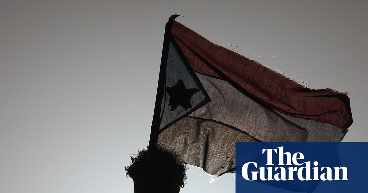 Saudi Arabia bombs Yemen over weapons shipment it claims UAE sent to separatists