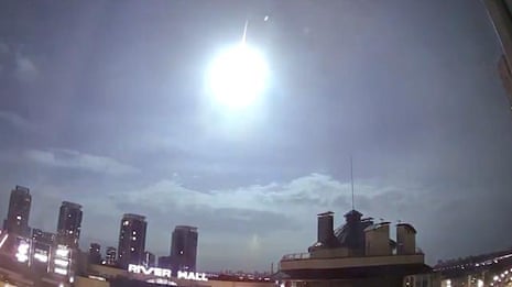 Security cameras capture bright flash in sky over Kyiv – video