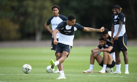 Pochettino to call on ‘amazing’ academy for Chelsea’s AFC Wimbledon tie | Chelsea 5 Chelsea players train at Cobham